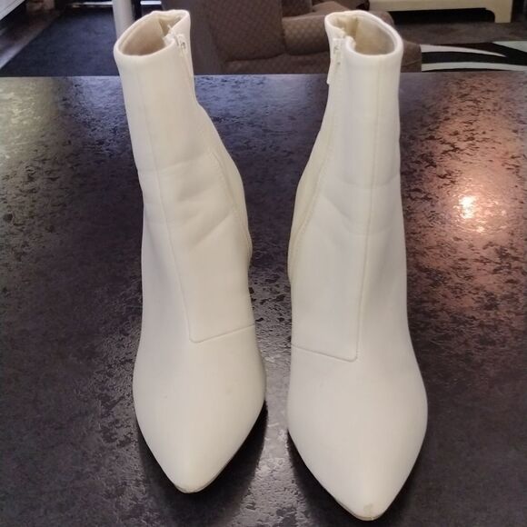 Apt 9 boots - Picture 2 of 5